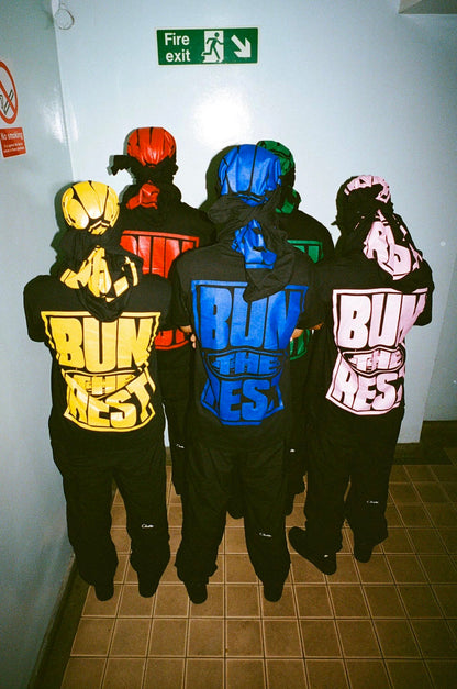 * RULES THE WORLD * - T -SHIRT