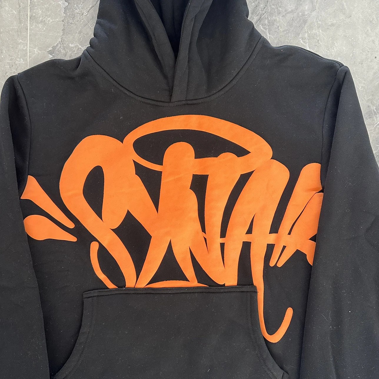 Syna WRLD cropped - HOODIE