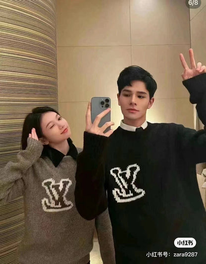 LV logo - CREWNECK
